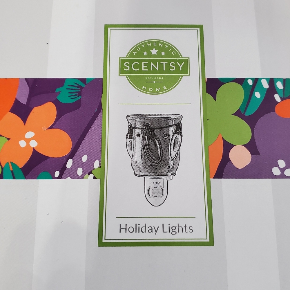 Holiday Lights Scentsy Plugin Mini Warmer - Picture 5 of 13